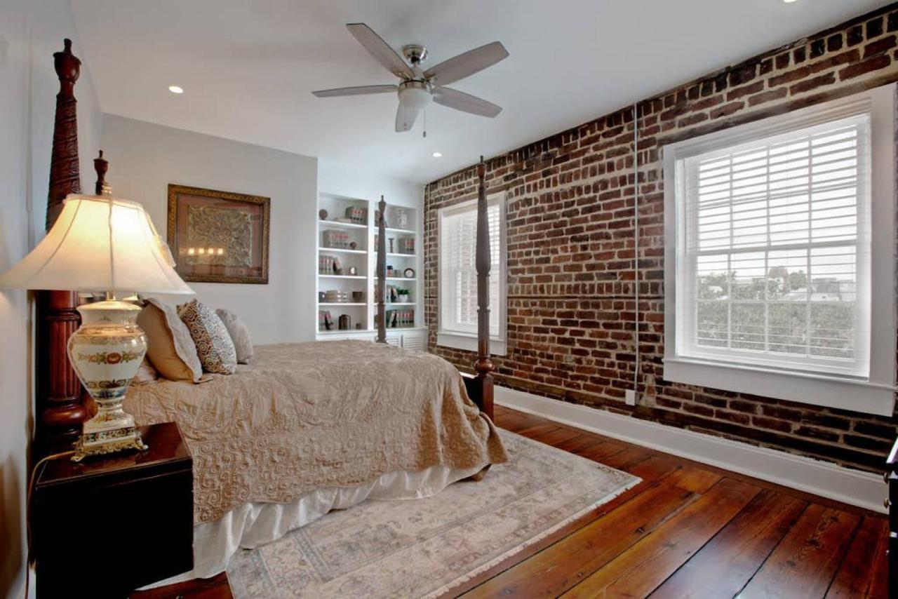 Newly Renovated 4 Bed 3 Bath And 2 Parking Spots Villa Savannah Bagian luar foto