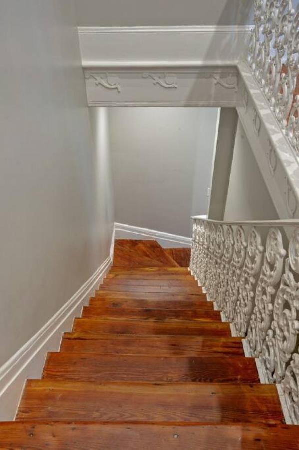 Newly Renovated 4 Bed 3 Bath And 2 Parking Spots Villa Savannah Bagian luar foto