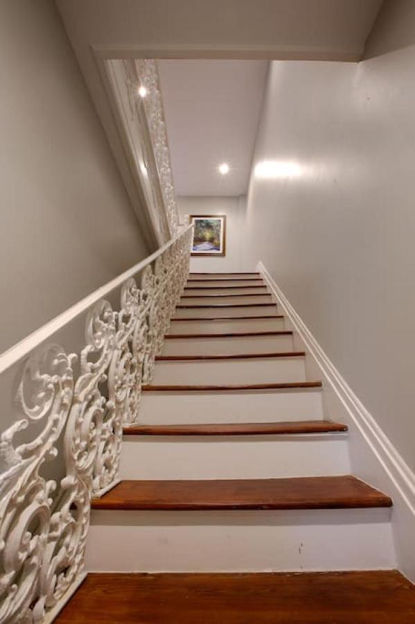 Newly Renovated 4 Bed 3 Bath And 2 Parking Spots Villa Savannah Bagian luar foto