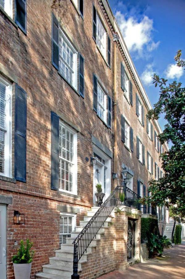 Newly Renovated 4 Bed 3 Bath And 2 Parking Spots Villa Savannah Bagian luar foto
